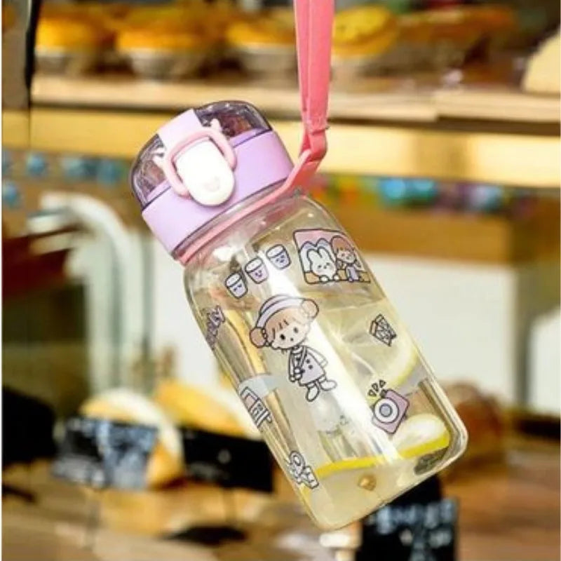 Garrafa de bichinho 500ml cores sortidas desenhos variados